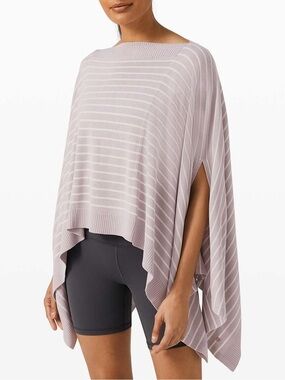 Lululemon Forward Flow Poncho One Size